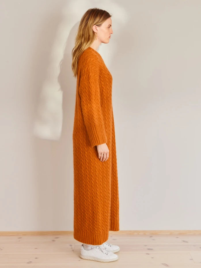 Single Pattern book 2409-11 Bonnie Dress - Free with 10 balls of Sandnes