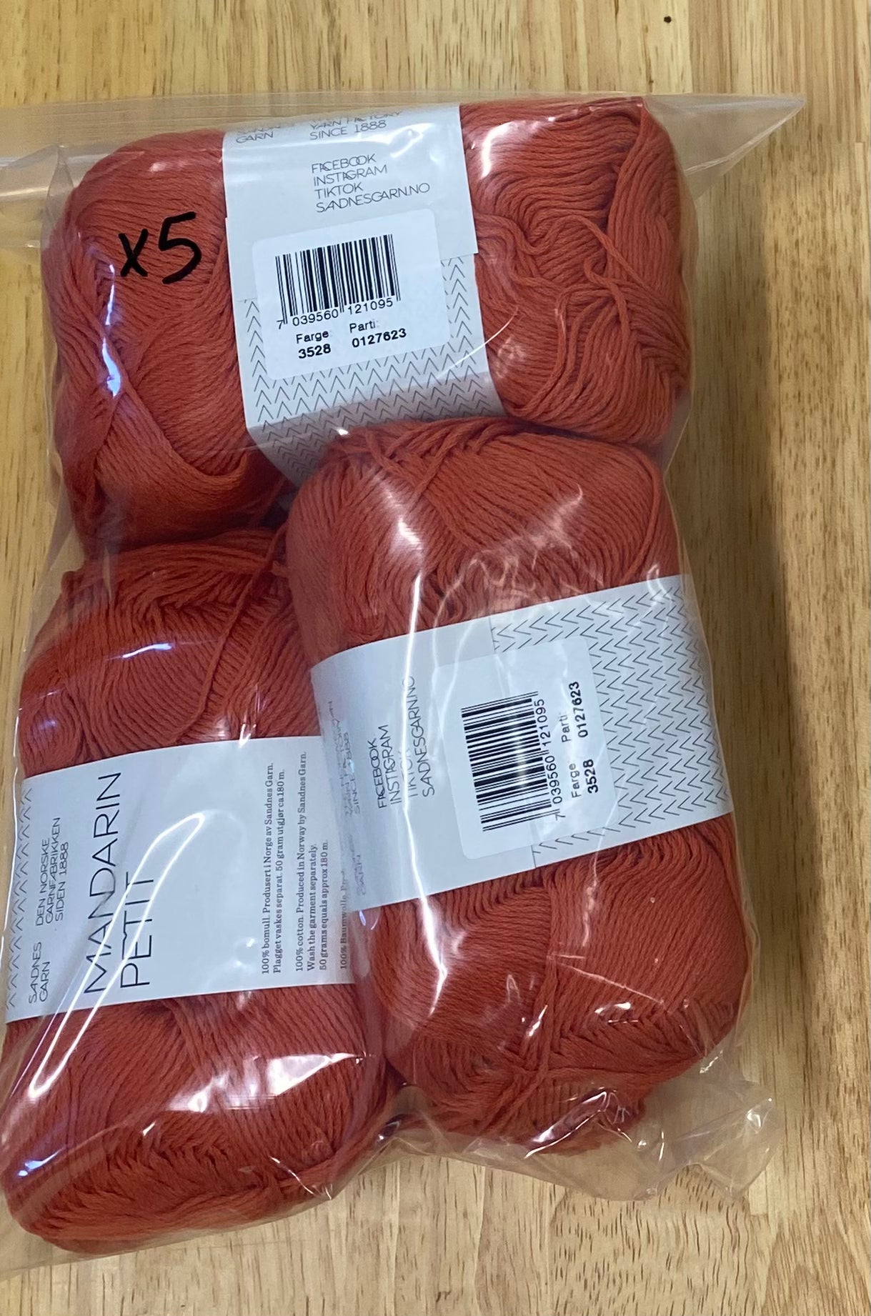 Sandnes Garn Mandarin Petit - Chilli - Bag of 5-  Yarnovers