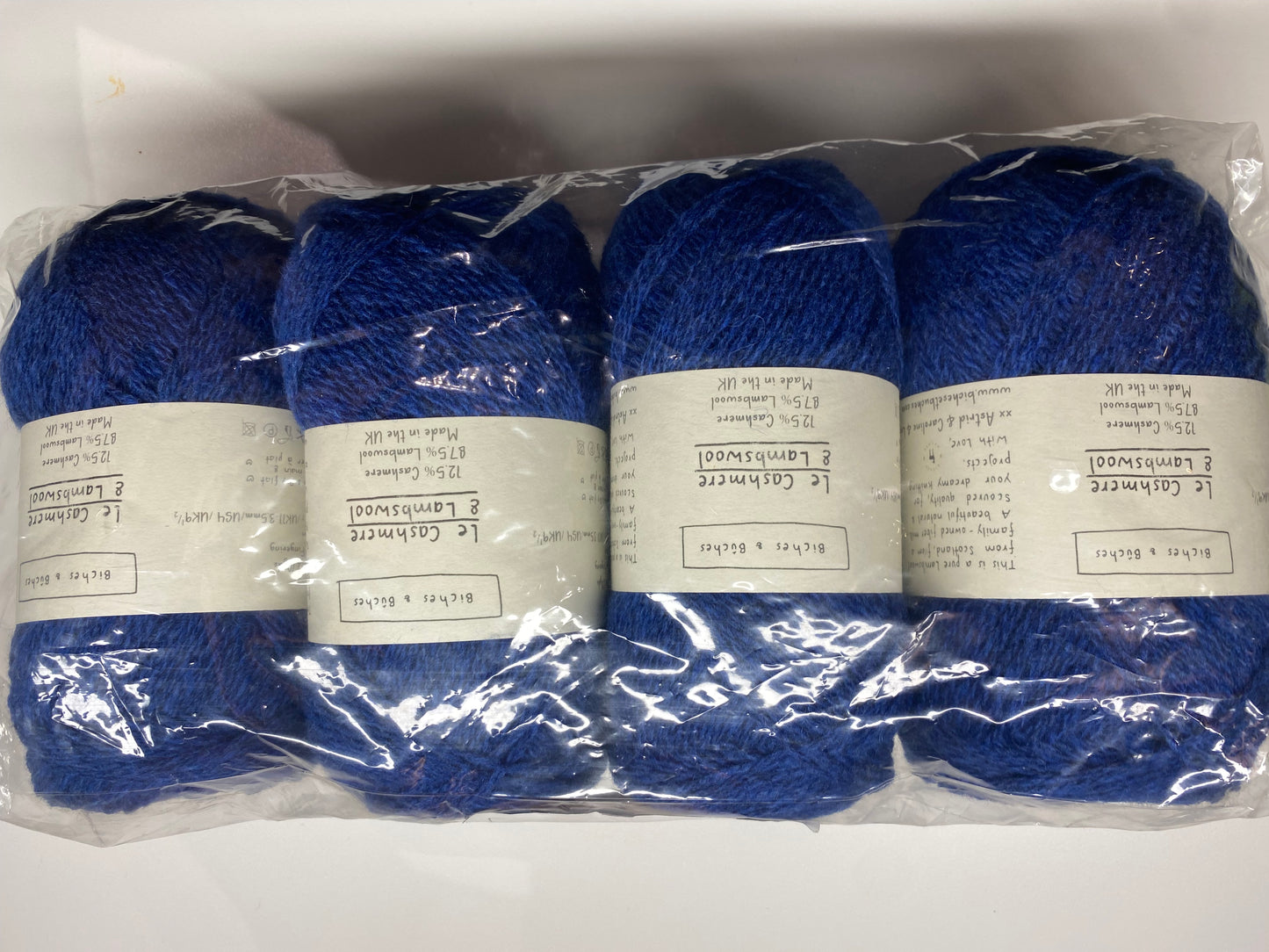 Biches et Buches - Le Cashmere & Lambswool- Medium Blue Black (4) - Overstock